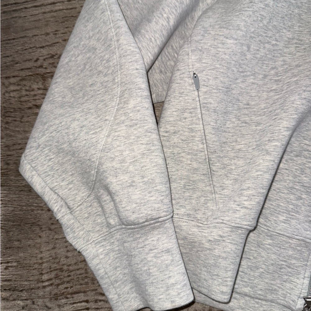 Abercrombie & Fitch Light Gray Zip Hoodie and Sweatpants Set - Picture 4 of 9